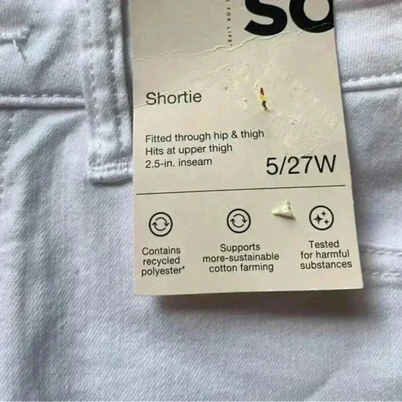 SO NWT Junior’s Size 5 White Denim Shortie Shorts - 27” Waist, 2.5” Inseam - Picture 4 of 4